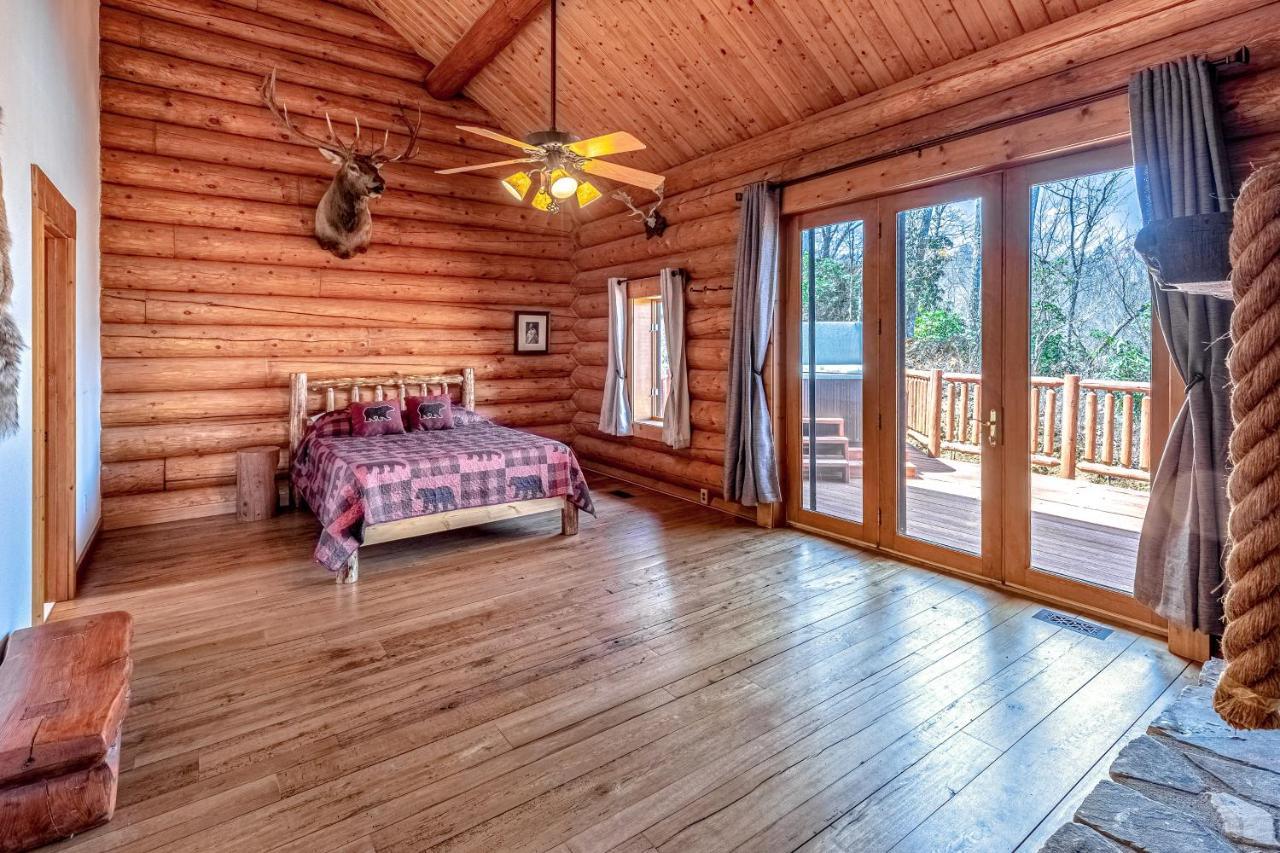 Two Bears Villa Франклин Екстериор снимка